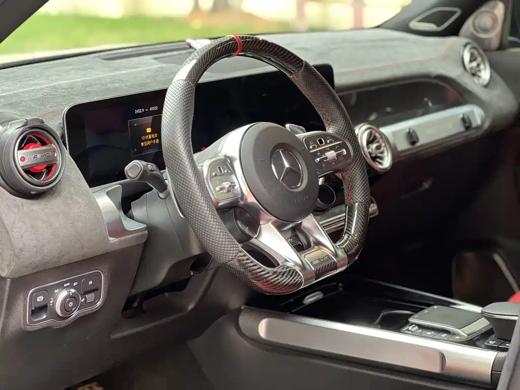Mercedes-Benz GLB AMG 2021 facelift AMG GLB 35 4MATIC купить на сайте DeffCars