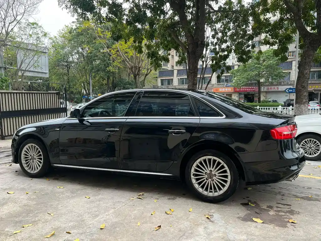 Audi A4L 2016 35 TFSI Collector's Edition S line Comfort купить на сайте DeffCars