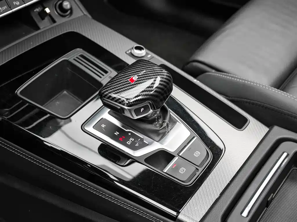 Audi Q5L 2022 40T luxury and dynamic model купить на сайте DeffCars