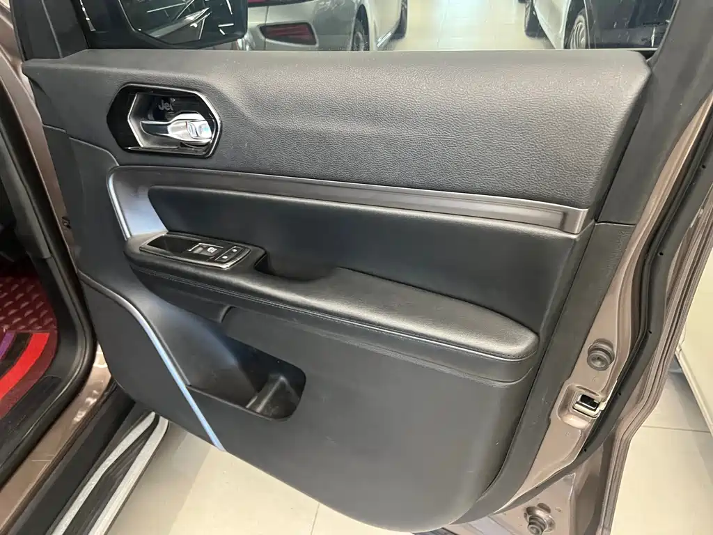 Commander 2018 2.0T 2WD Premium Edition National V купить на сайте DeffCars