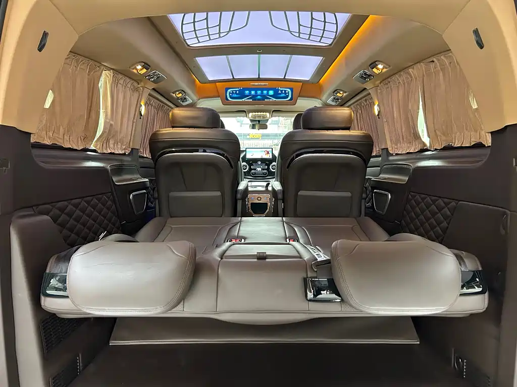 Vito 2023 2.0T Business Edition 7 seats купить на сайте DeffCars