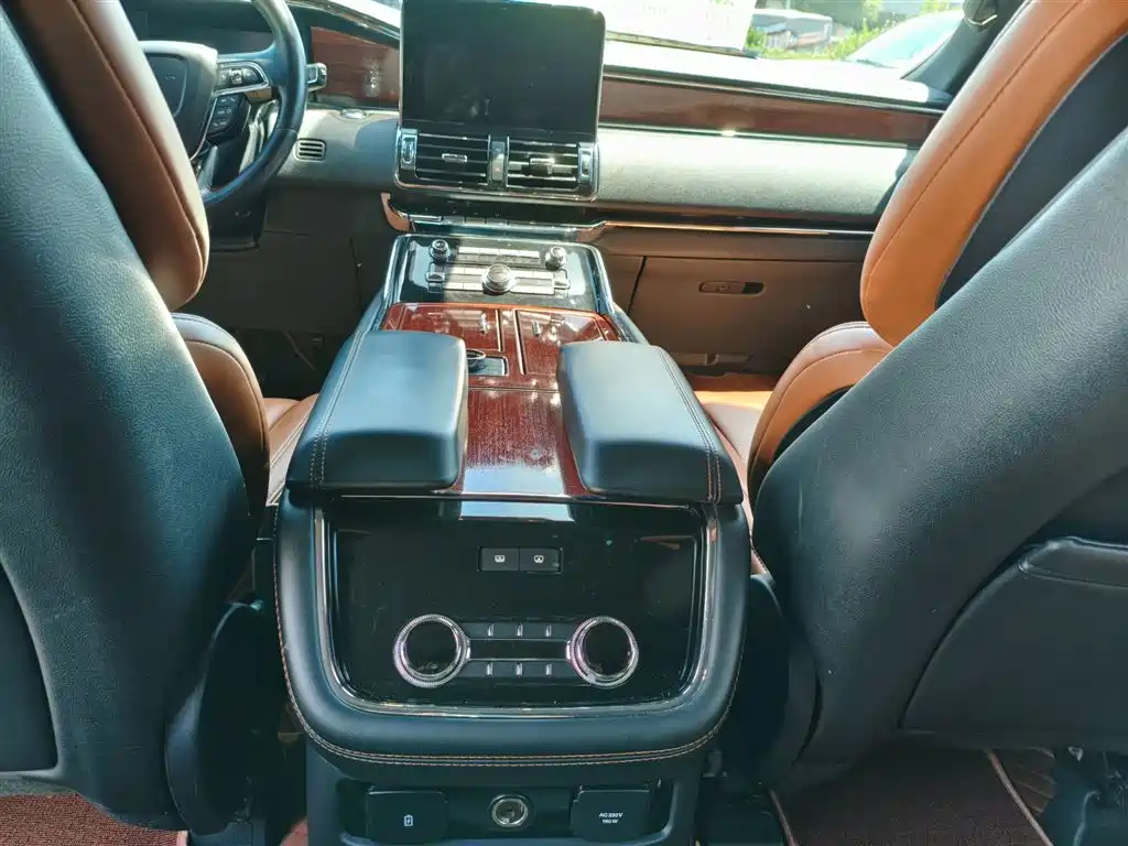 Navigator 2022 3.5T Honor Edition купить на сайте DeffCars