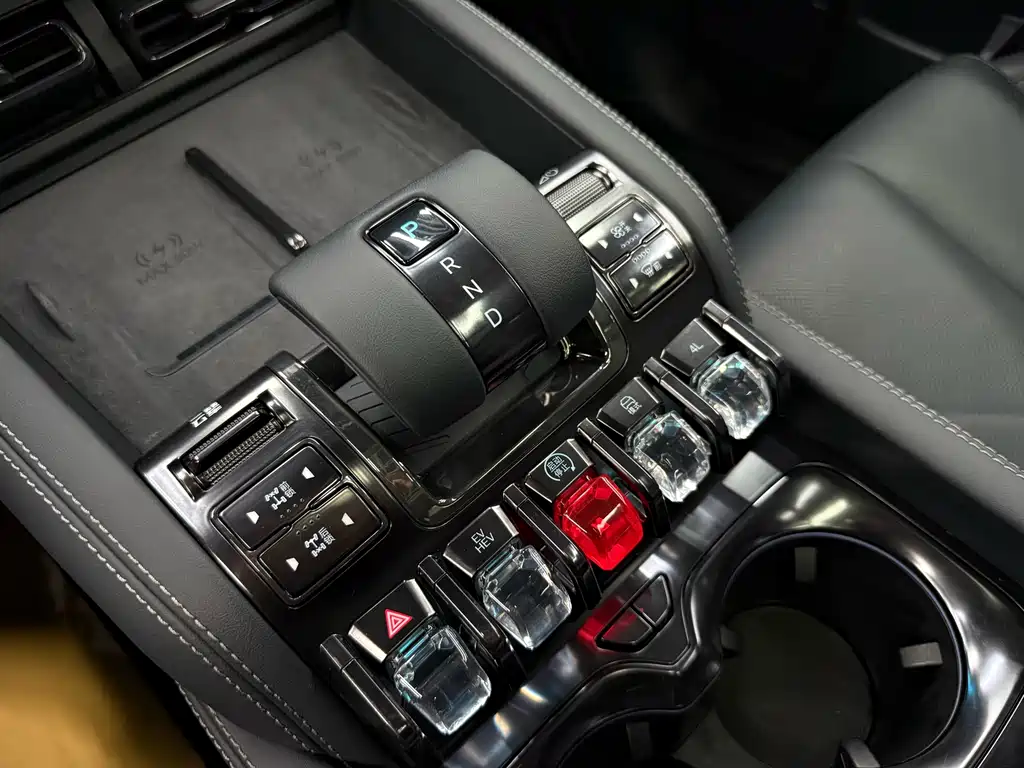 Leopard 5 2025 Yunnan Laser Qiankun Smart Driving Edition купить на сайте DeffCars