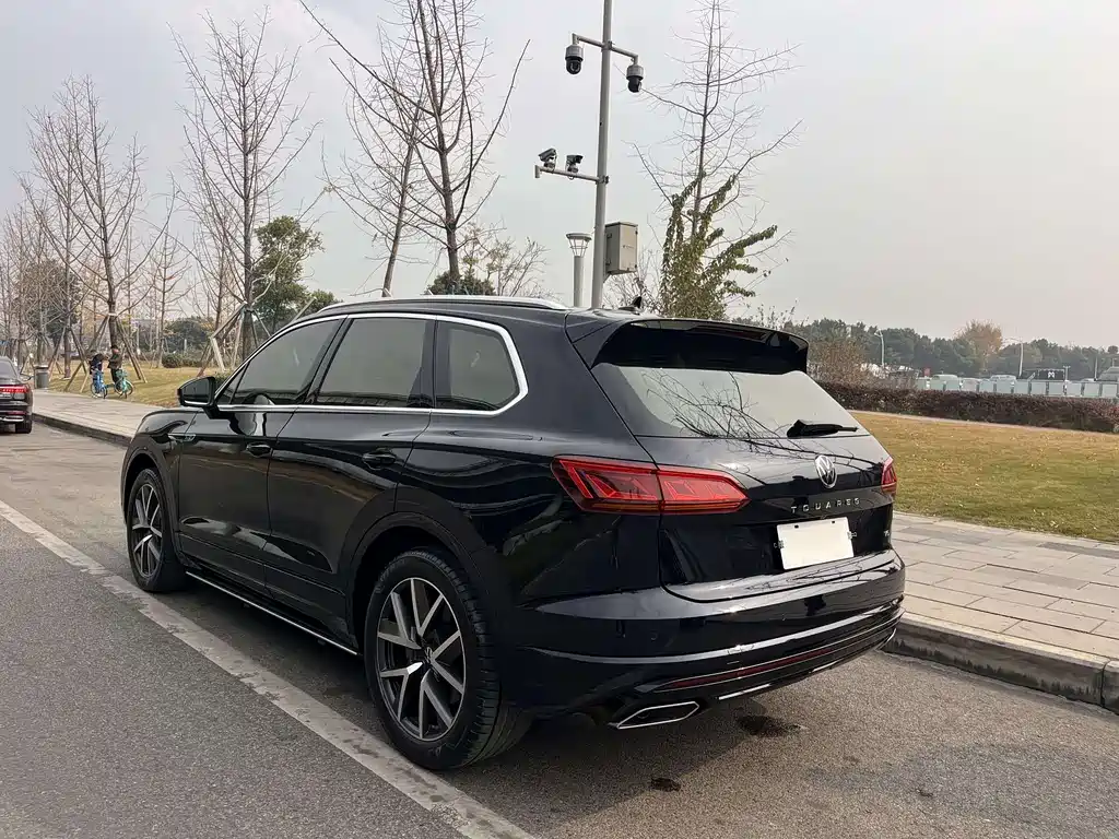 Touareg 2022 3.0TSI Ruixiang Edition Classic Sports Package купить на сайте DeffCars