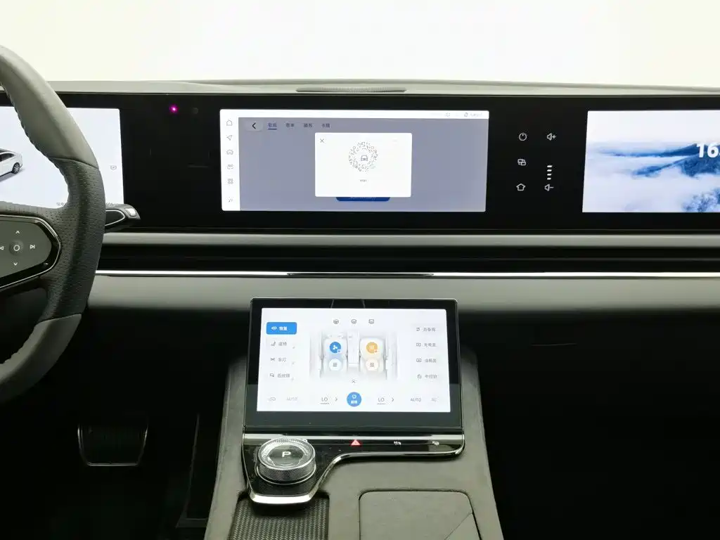 Lantu Chasing Light 2024 PHEV four-wheel drive ultra-long range flagship version купить на сайте DeffCars