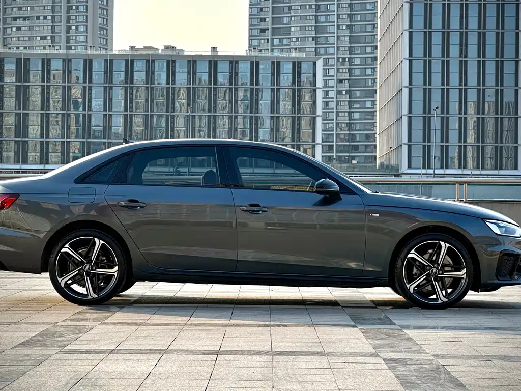 Audi A4L 2024 40 TFSI luxury and dynamic model купить на сайте DeffCars