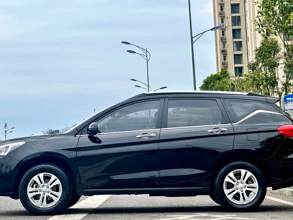 Haval M6 2019 1.5T manual two-wheel drive elite model National V купить на сайте DeffCars