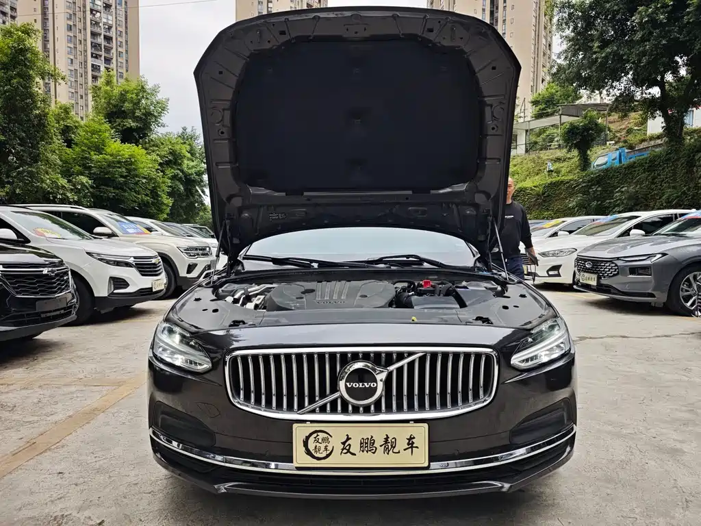 Volvo S90 2022 B5 Zhiyuan Luxury Edition купить на сайте DeffCars
