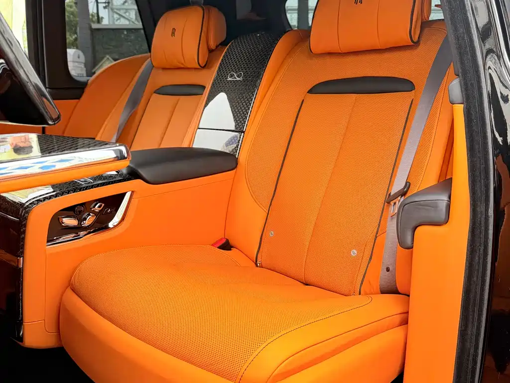 Cullinan 2018 four-seat version купить на сайте DeffCars