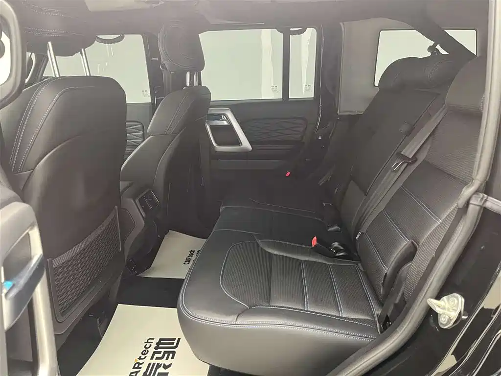 Beijing Off-Road BJ40 2024 2.0T City Hunter Honor Edition купить на сайте DeffCars