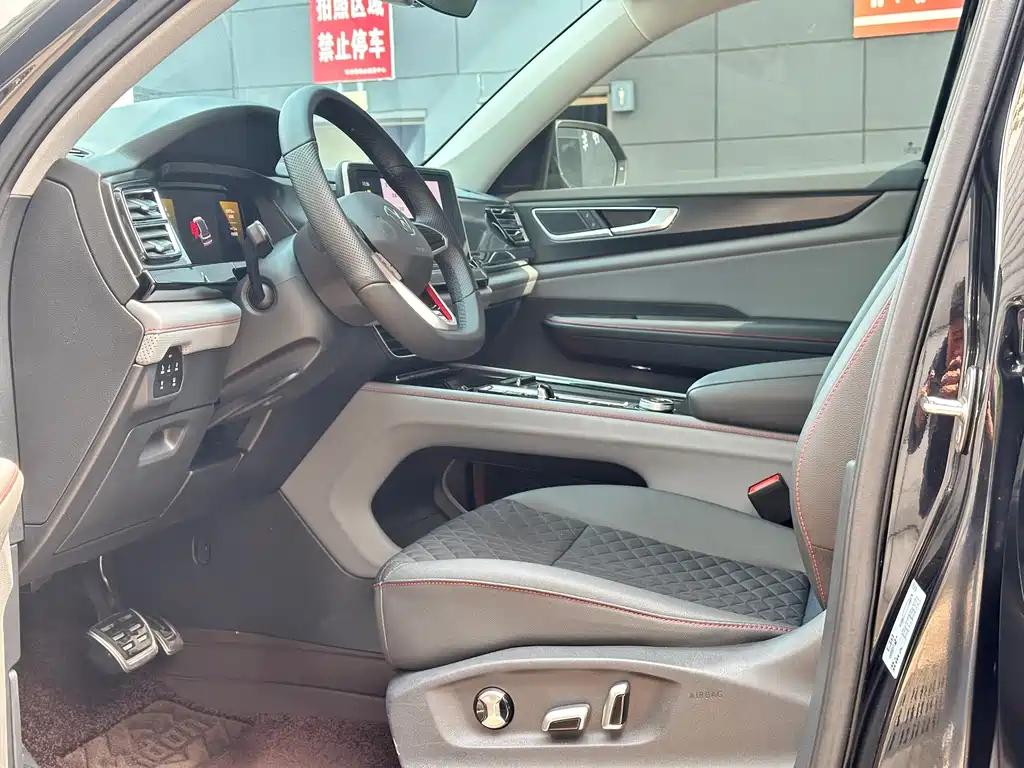 Touron 2024 Touron X 380TSI four-wheel drive luxury version купить на сайте DeffCars