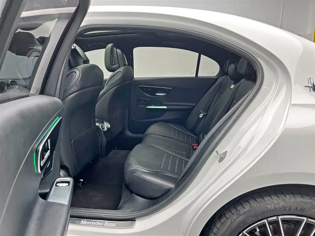 Mercedes-Benz C-Class 2023 facelift C 260 L sports version купить на сайте DeffCars