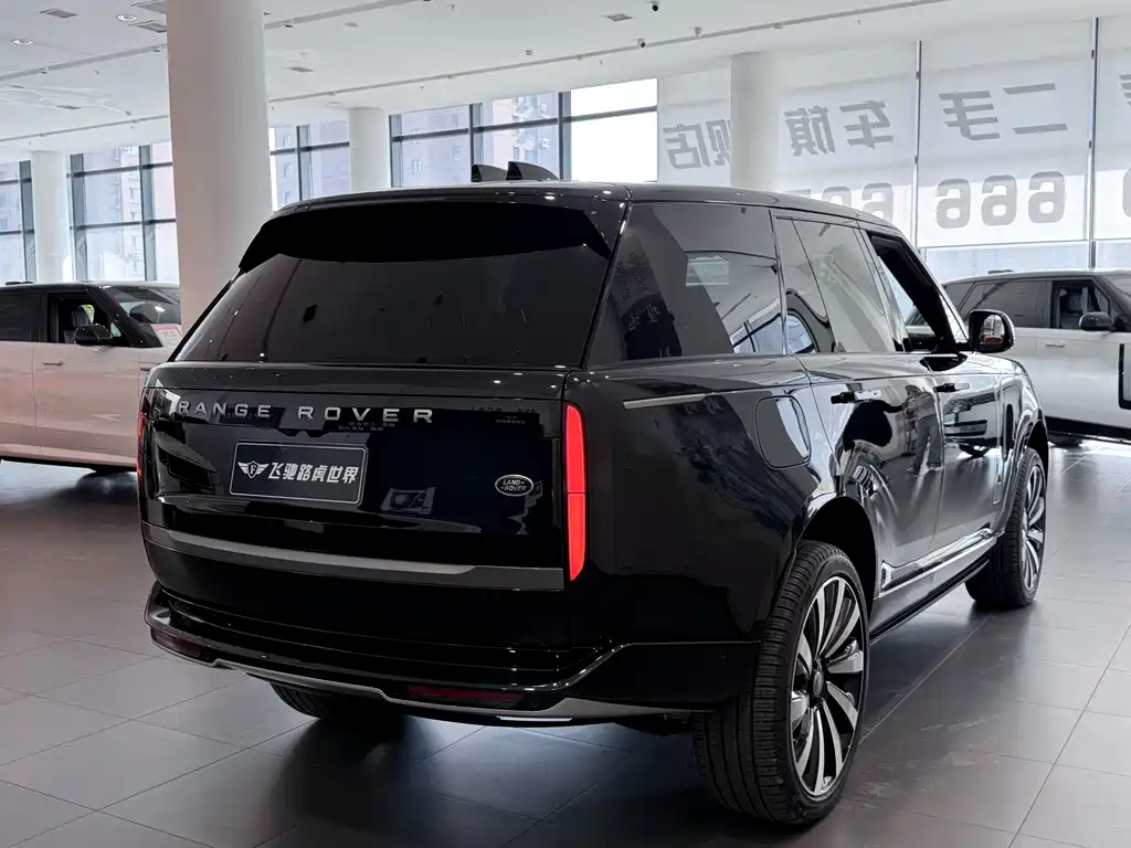 Range Rover 2025 3.0 L6 360PS Grand Edition купить на сайте DeffCars