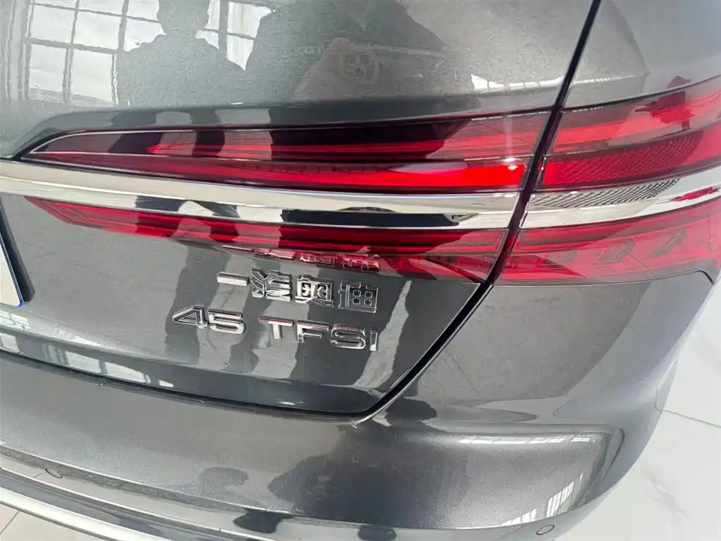 Audi A6L 2024 45 TFSI Premium Dynamic Model купить на сайте DeffCars