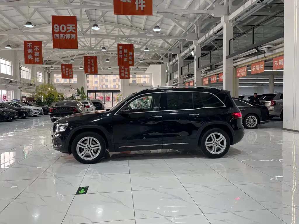 Mercedes-Benz GLB 2023 GLB 220 Dynamic купить на сайте DeffCars