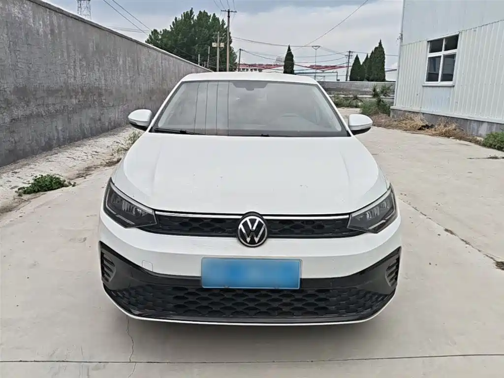 Lavida 2023 Xinrui 1.5L Automatic Xinyi Edition купить на сайте DeffCars