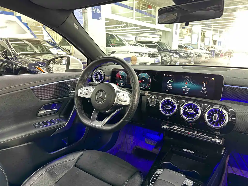 Mercedes-Benz A-Class 2019 A 200 L Sports Sedan купить на сайте DeffCars