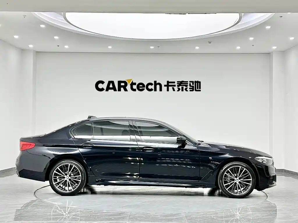 BMW 5 Series 2019 facelift 530Li leading M sports package купить на сайте DeffCars