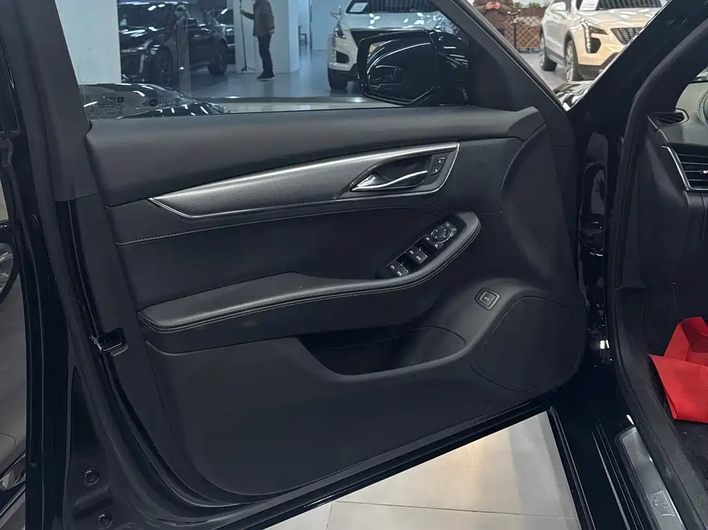 Cadillac CT5 2022 28T luxury model купить на сайте DeffCars