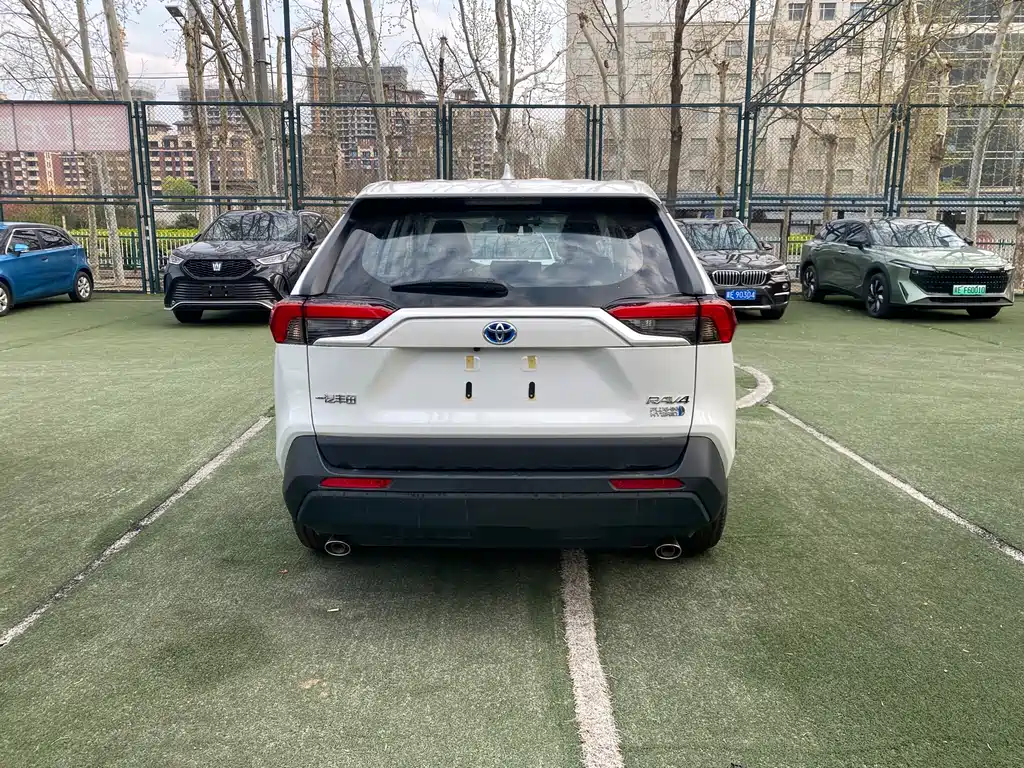 RAV4 Rongfang Dual Engine E+ 2024 2.5L 2WD Elite Pro купить на сайте DeffCars