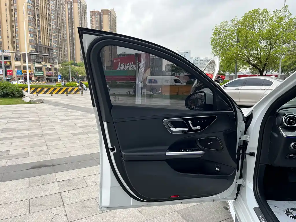 Mercedes-Benz C-Class 2023 C 260 L Sports Edition купить на сайте DeffCars