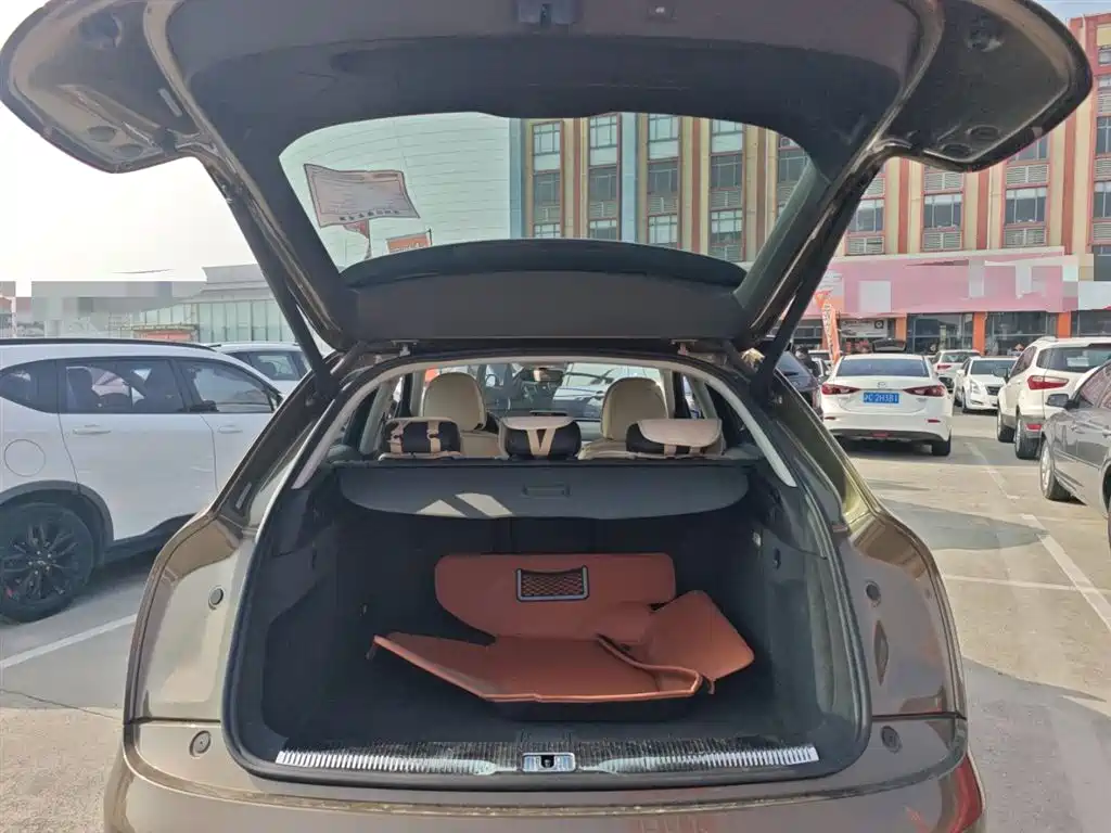 Audi Q3 2018 30th Anniversary Model 30 TFSI Fashion Model купить на сайте DeffCars