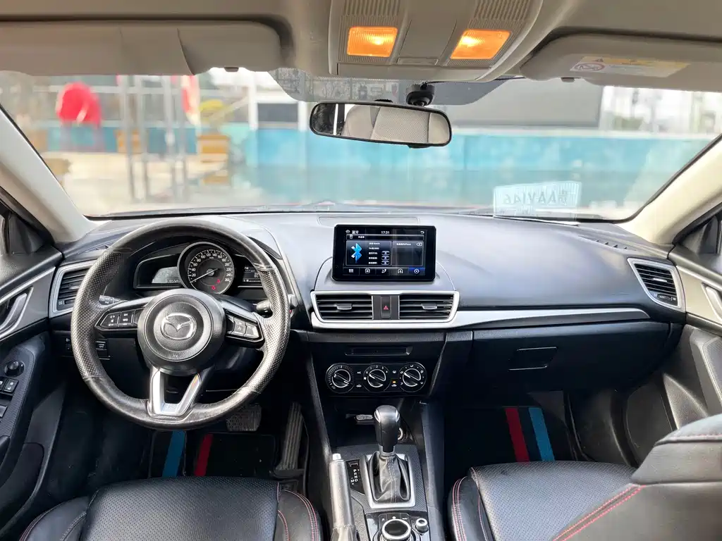 Mazda3 Angkesela 2017 Sedan 1.5L Automatic Comfort Type National V купить на сайте DeffCars