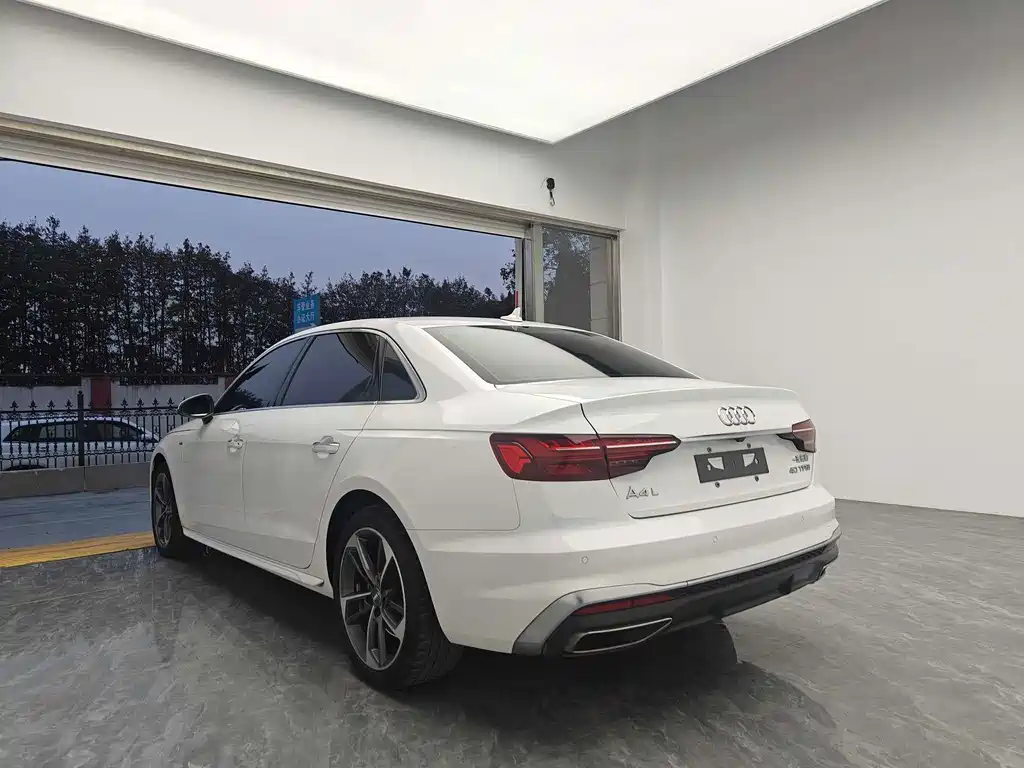 Audi A4L 2020 40 TFSI Fashionable and Dynamic купить на сайте DeffCars