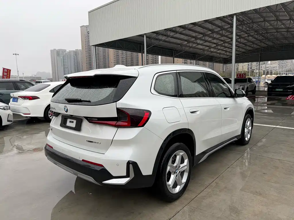 BMW X1 2023 sDrive20Li X Design Package купить на сайте DeffCars