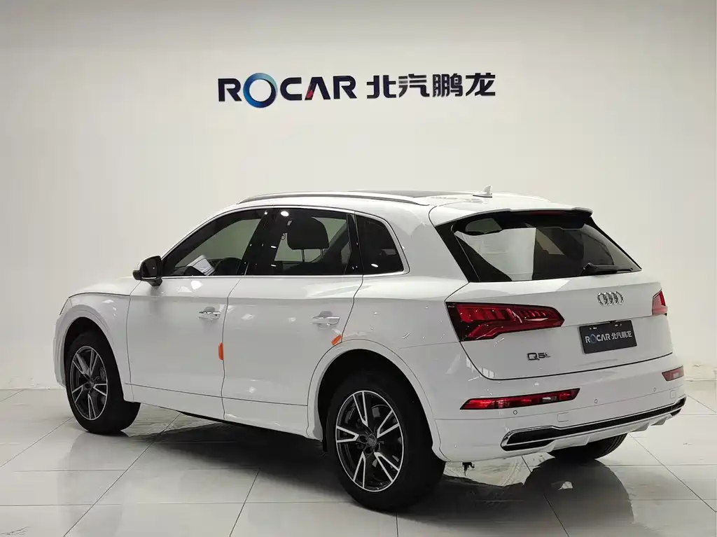 Audi Q5L 2018 40 TFSI enjoys fashionable style, National V купить на сайте DeffCars