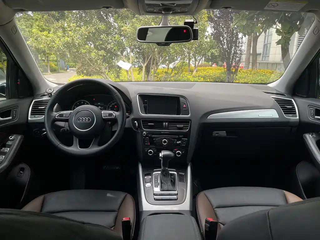 Audi Q5 2017 Plus 40 TFSI Technology купить на сайте DeffCars
