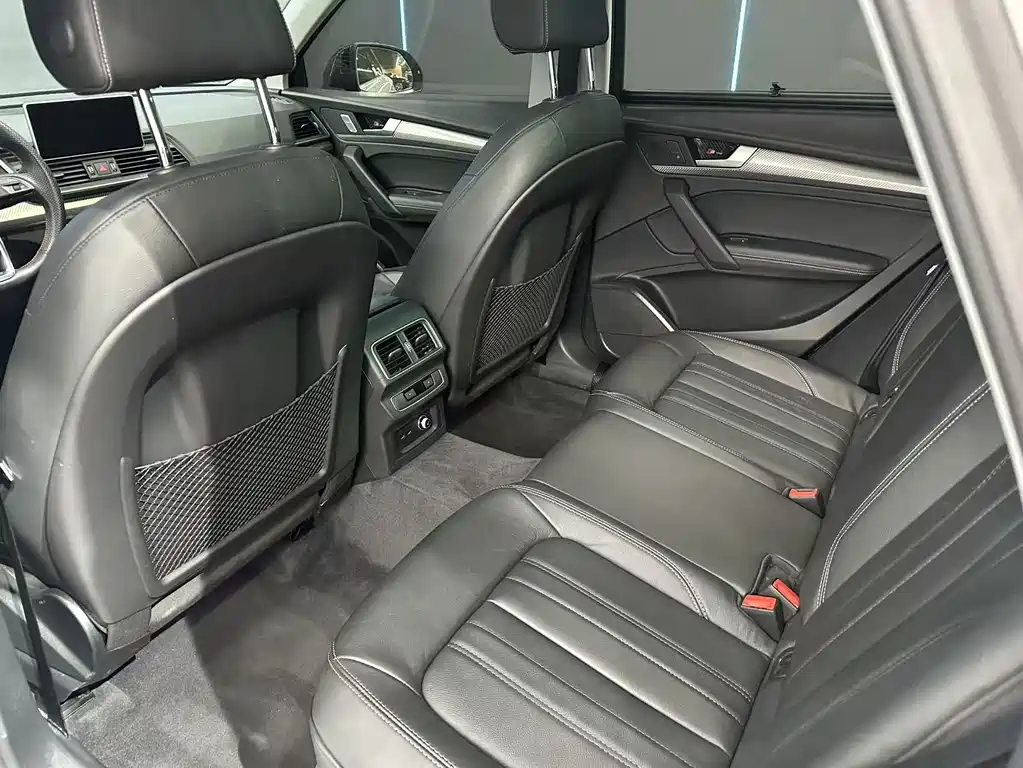 Audi Q5L 2020 45 TFSI exclusive fashion model купить на сайте DeffCars