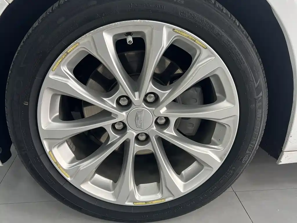 Cadillac CT5 2021 28T luxury model купить на сайте DeffCars