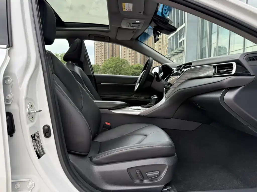 Camry 2019 facelift Shuangqing 2.5HG luxury version купить на сайте DeffCars