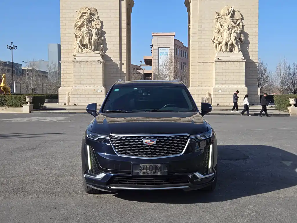 Cadillac XT6 2021 2.0T six-seat four-wheel drive stylish model купить на сайте DeffCars