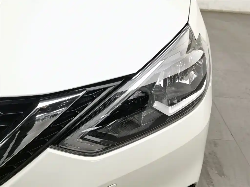 Sylphy 2022 Classic 1.6XL CVT Deluxe Edition купить на сайте DeffCars