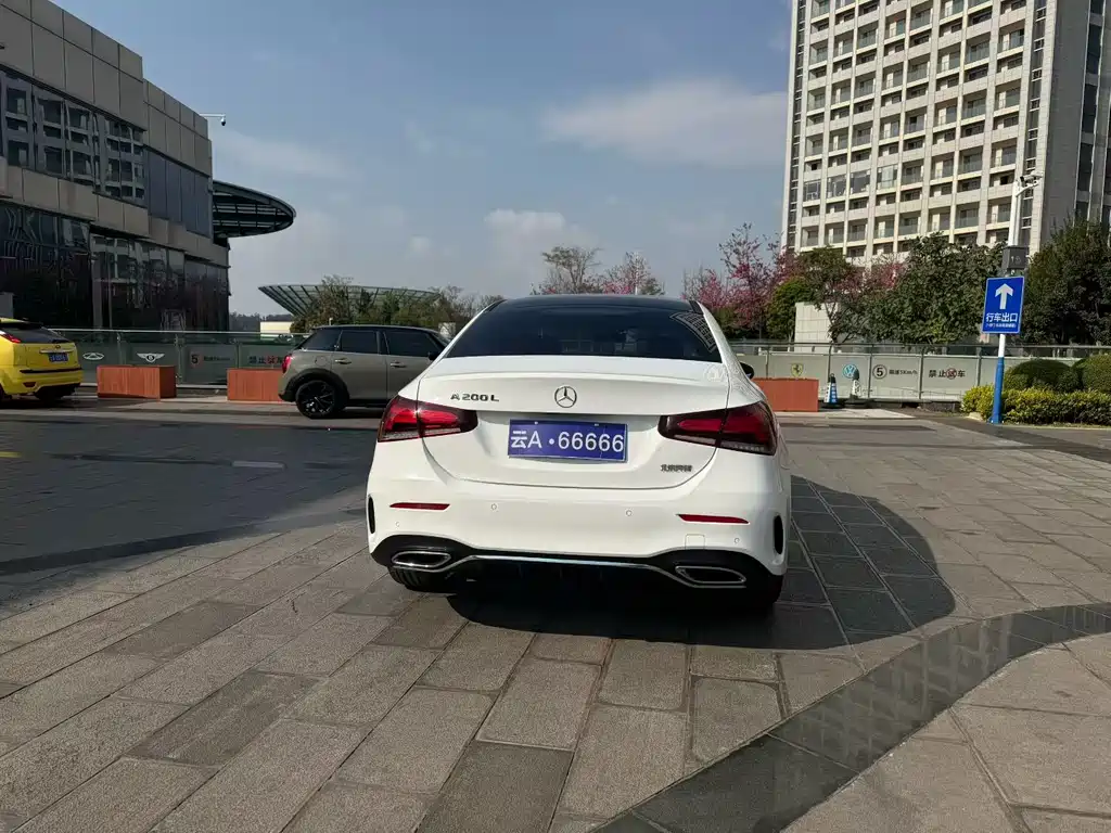 Mercedes-Benz A-Class 2019 A 200 L Sports Sedan купить на сайте DeffCars