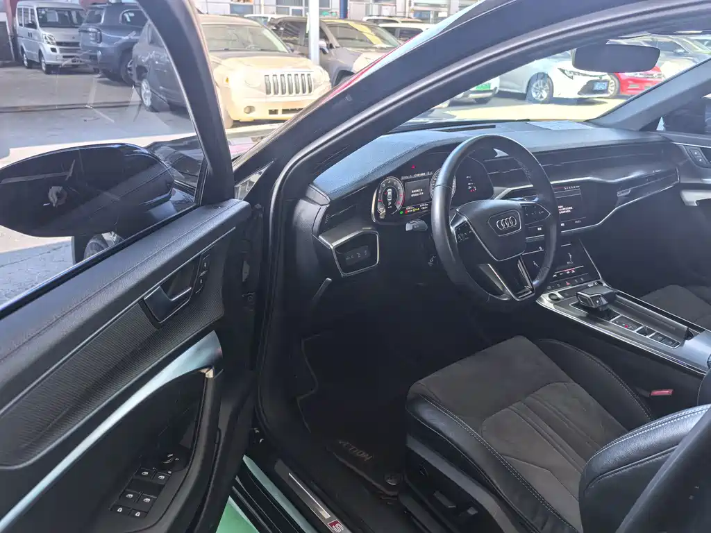 Audi A6L 2022款 45 TFSI 臻选动感型 купить на сайте DeffCars