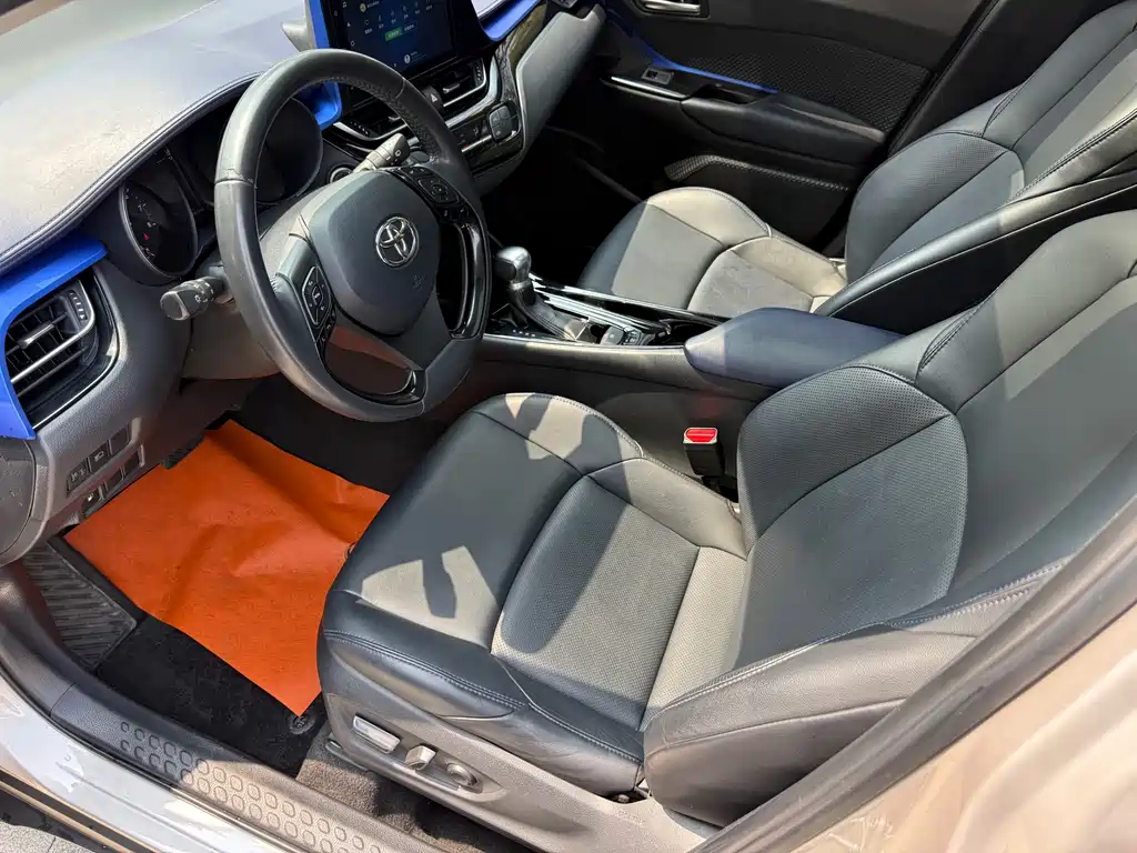Toyota C-HR 2021 2.0L Luxury Edition купить на сайте DeffCars