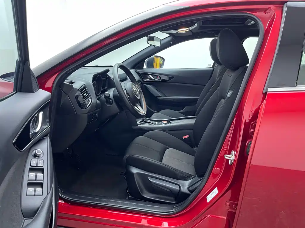 Mazda CX-4 2020 2.0L automatic two-wheel drive Blue Sky Vibrant Edition купить на сайте DeffCars
