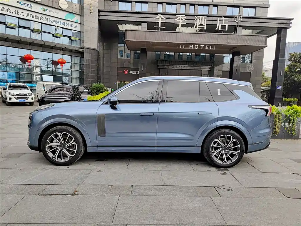 Lynk & Co 09 2024 2.0T four-wheel drive global version, seven seats купить на сайте DeffCars