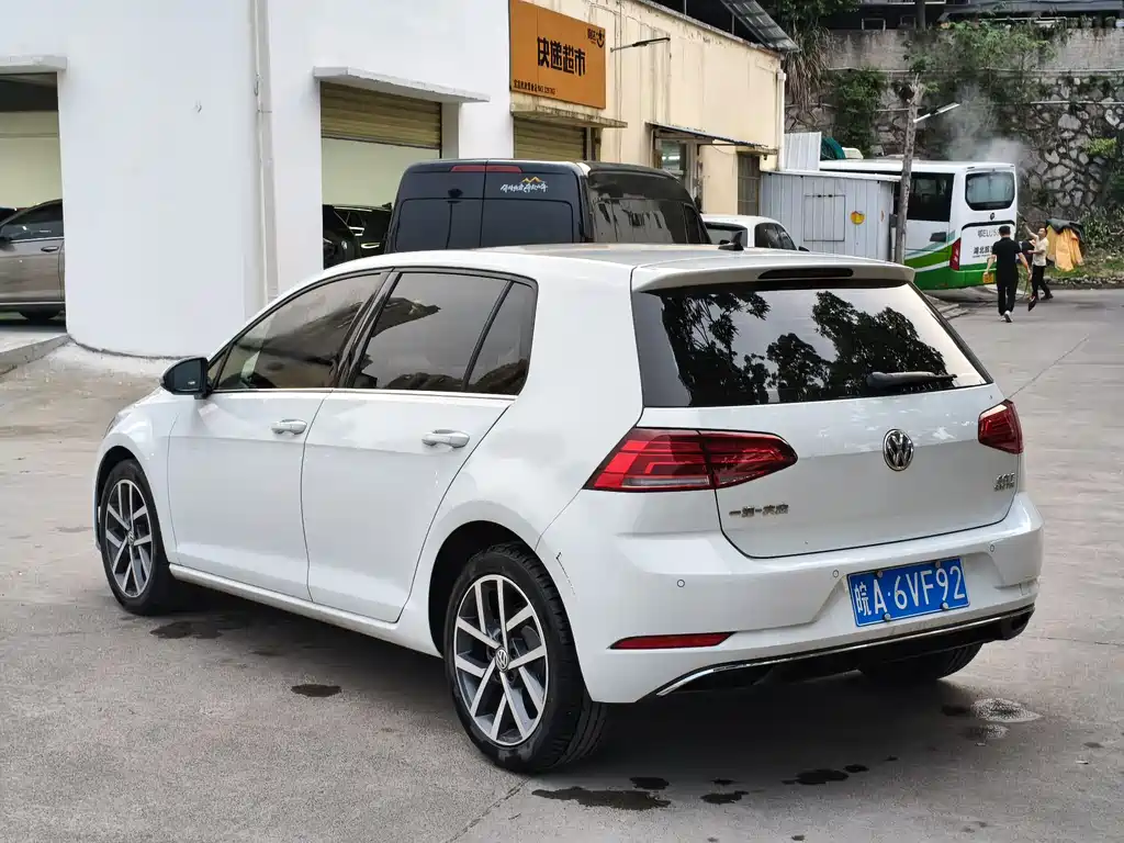 Golf 2020 Beloved Edition 280TSI DSG Comfort Type купить на сайте DeffCars