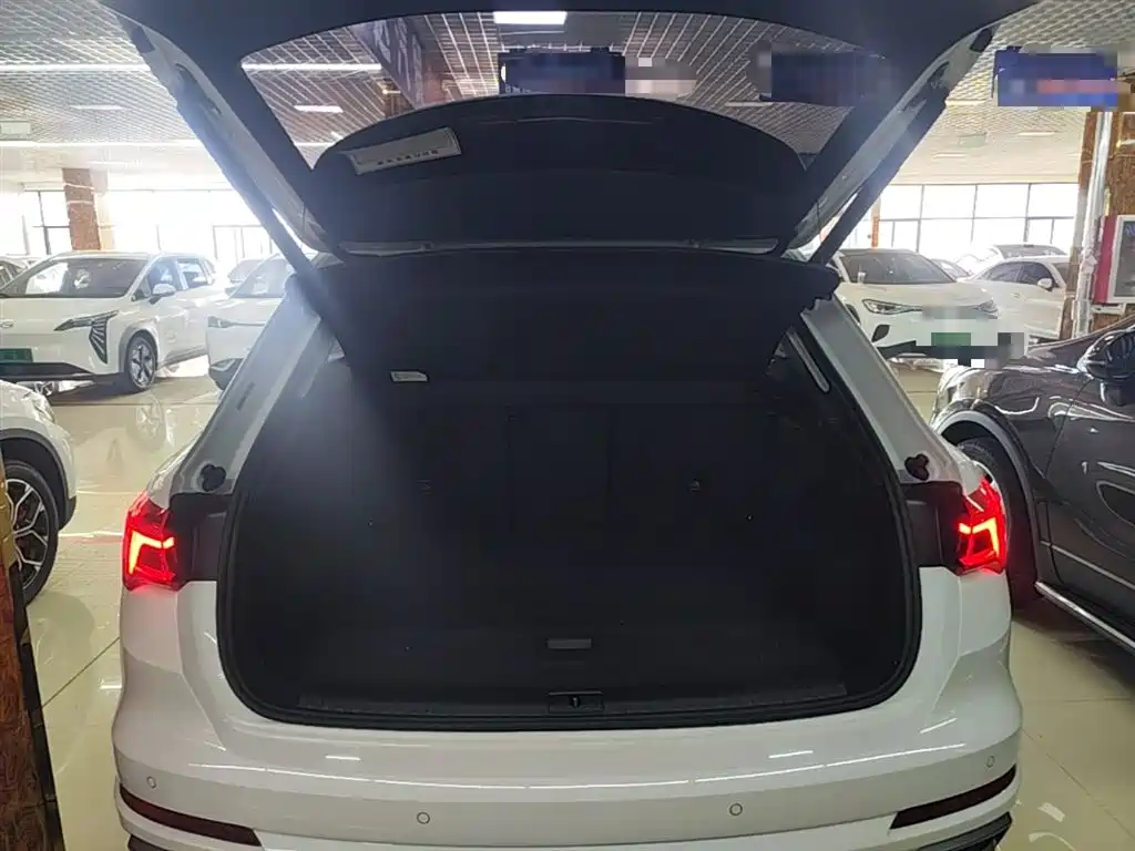 Audi Q3 2021 35 TFSI Fashionable and Dynamic купить на сайте DeffCars