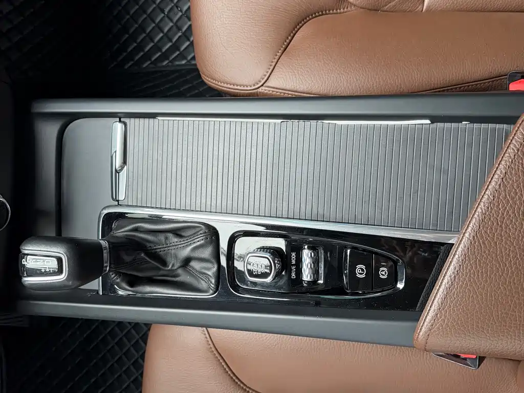 Volvo XC60 2019 T5 Four-wheel Drive Smart Edition National V купить на сайте DeffCars