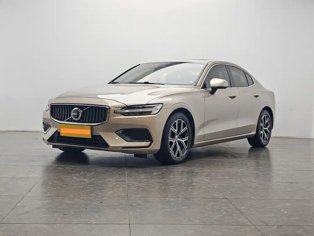 Volvo S60 2023 B4 Zhiyi Luxury Edition купить на сайте DeffCars