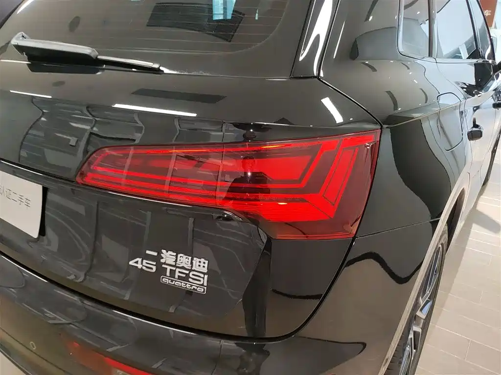 Audi Q5L 2024 45 TFSI luxury and dynamic model купить на сайте DeffCars