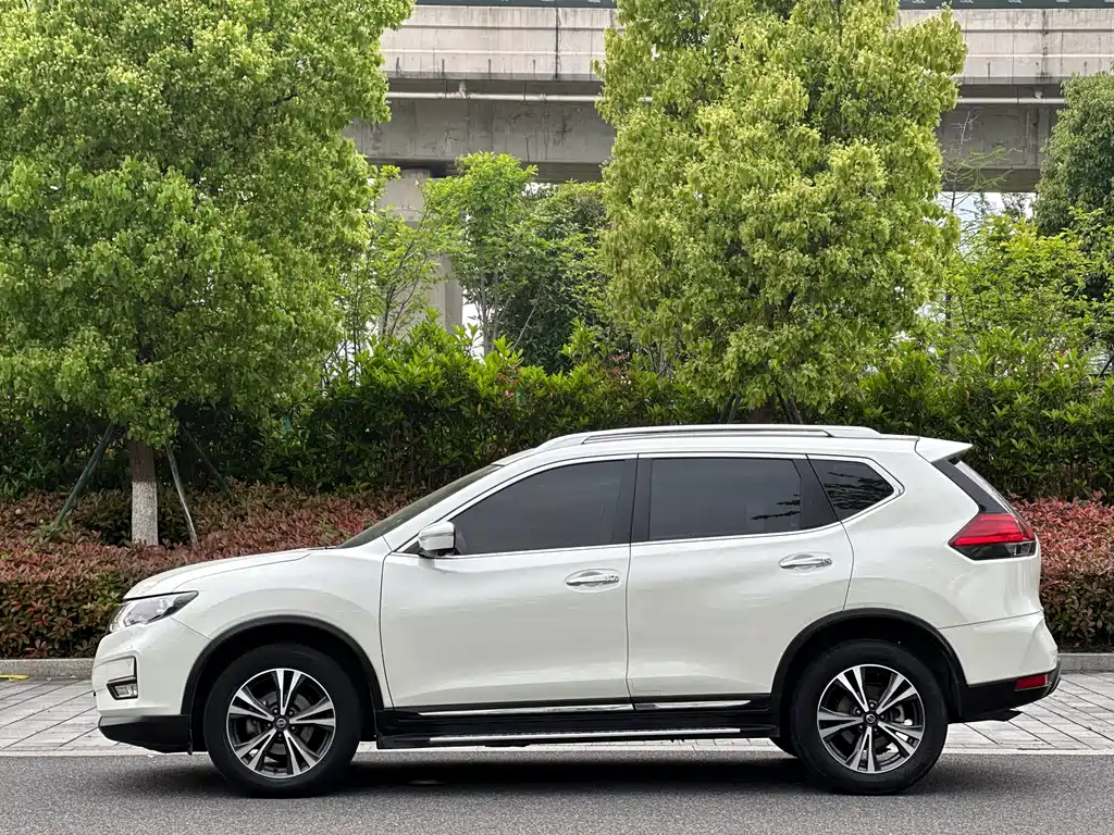 X-Trail 2019 2.5L CVT Intelligent Luxury Edition 4WD купить на сайте DeffCars