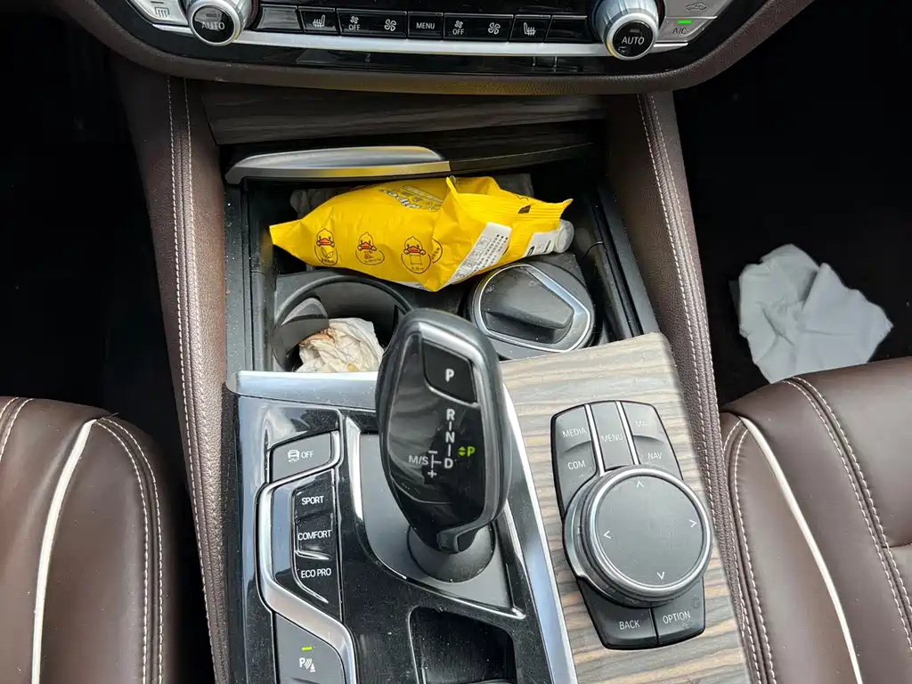 BMW 5 Series 2018 facelift 530Li leading model luxury package купить на сайте DeffCars