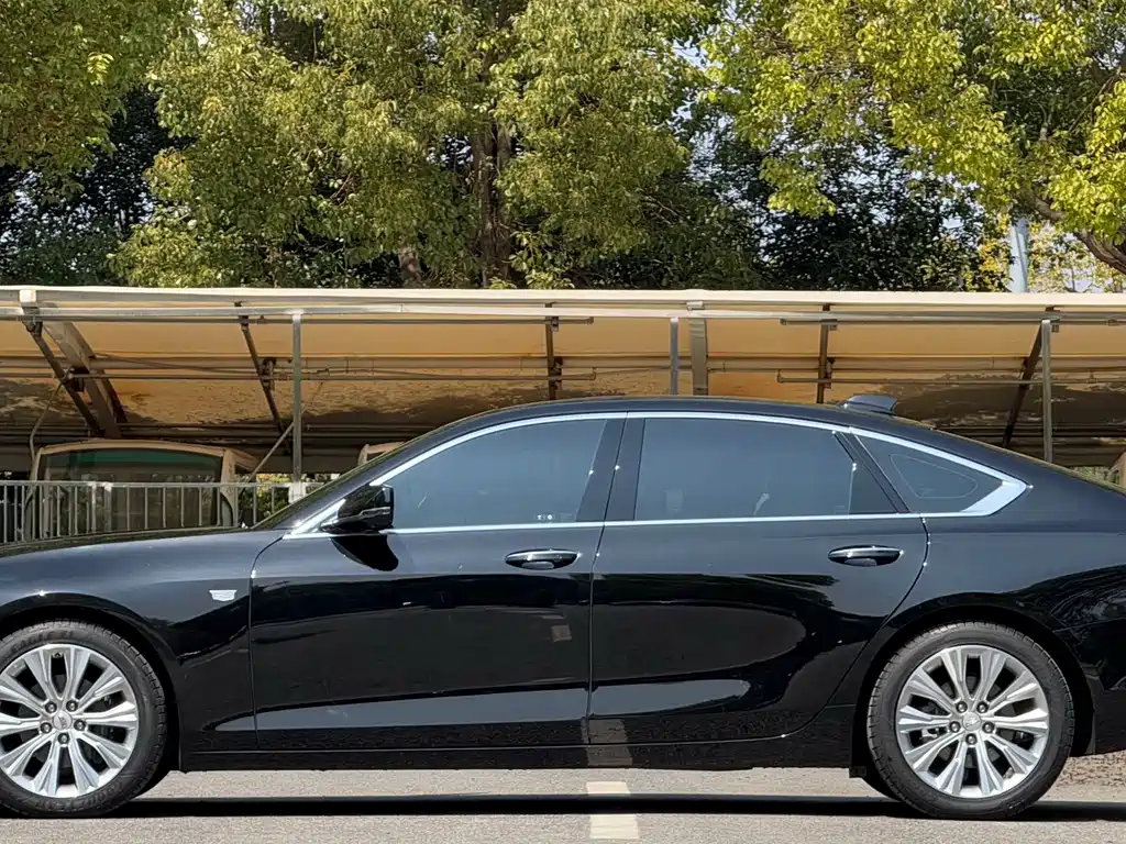 Cadillac CT6 2023 28T luxury model купить на сайте DeffCars