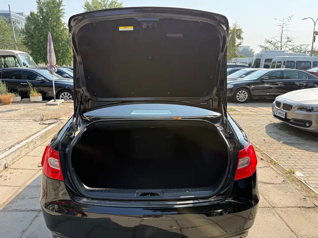 Hongqi H7 2015 2.0T luxury model купить на сайте DeffCars